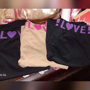 NWT Ladies Seamless Briefs